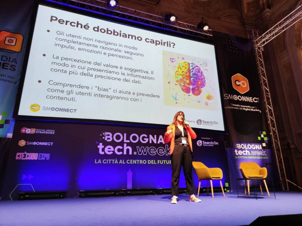 Ponencia de Sara Fernández Carmona en italiano en el evento Search Marketing Connect de Bolonia, Italia.